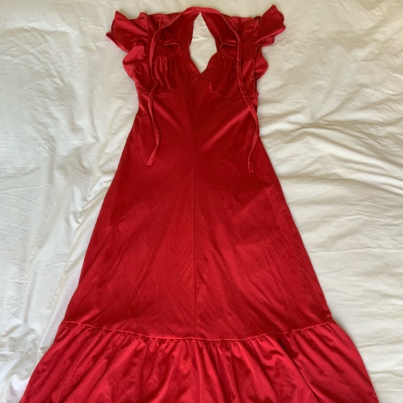 Classic Red Dress - Picture 1 of 5